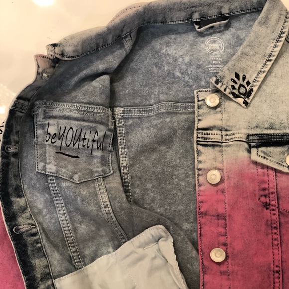 Customized jean jacket - Picture 7 of 7
